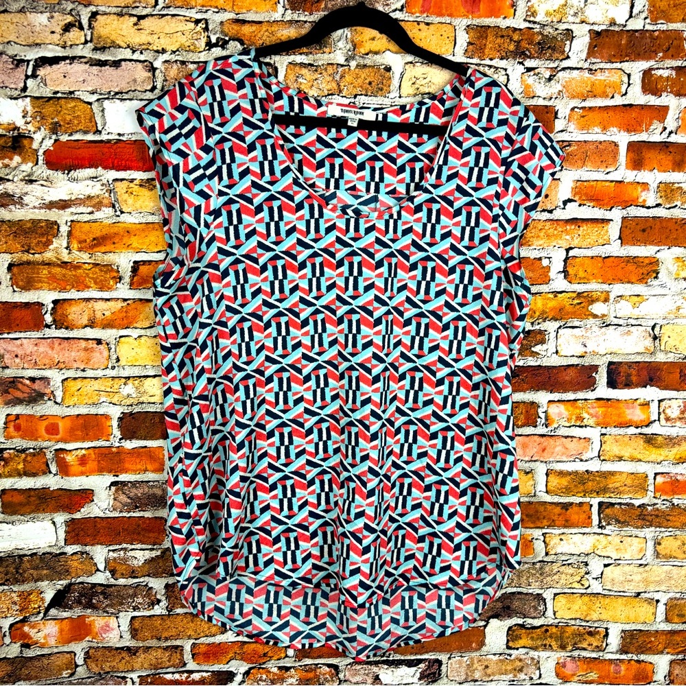 Daniel Rainn Tank Top Size XL